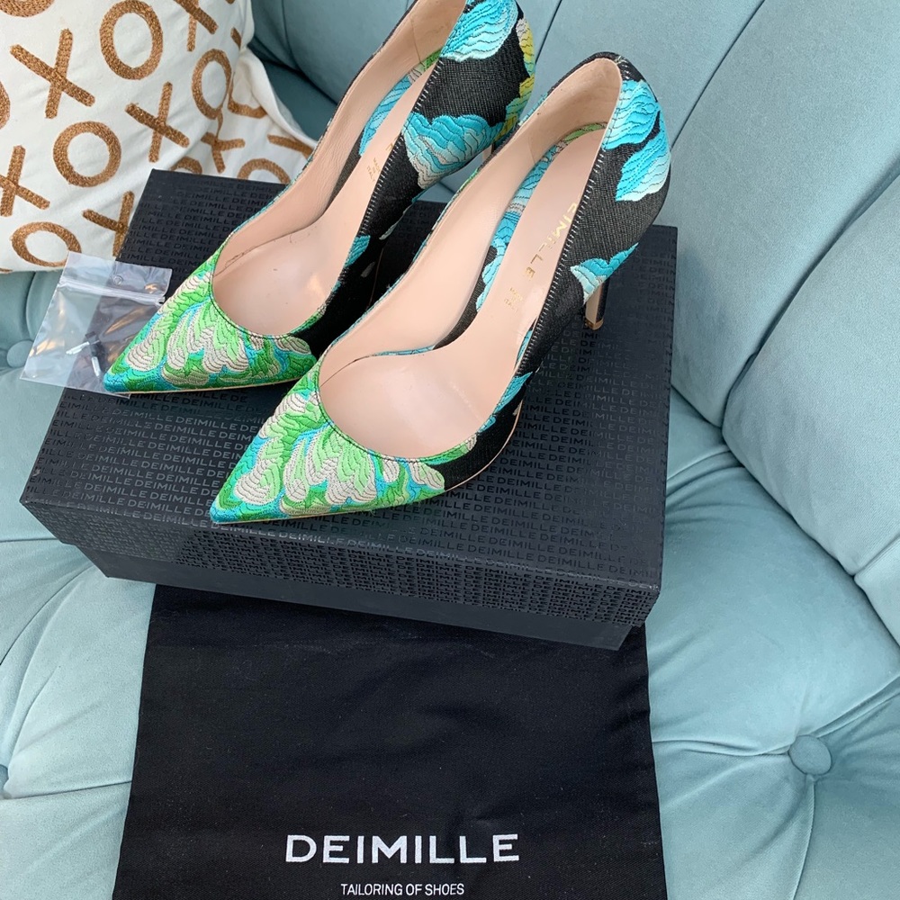 Floral designer pumps